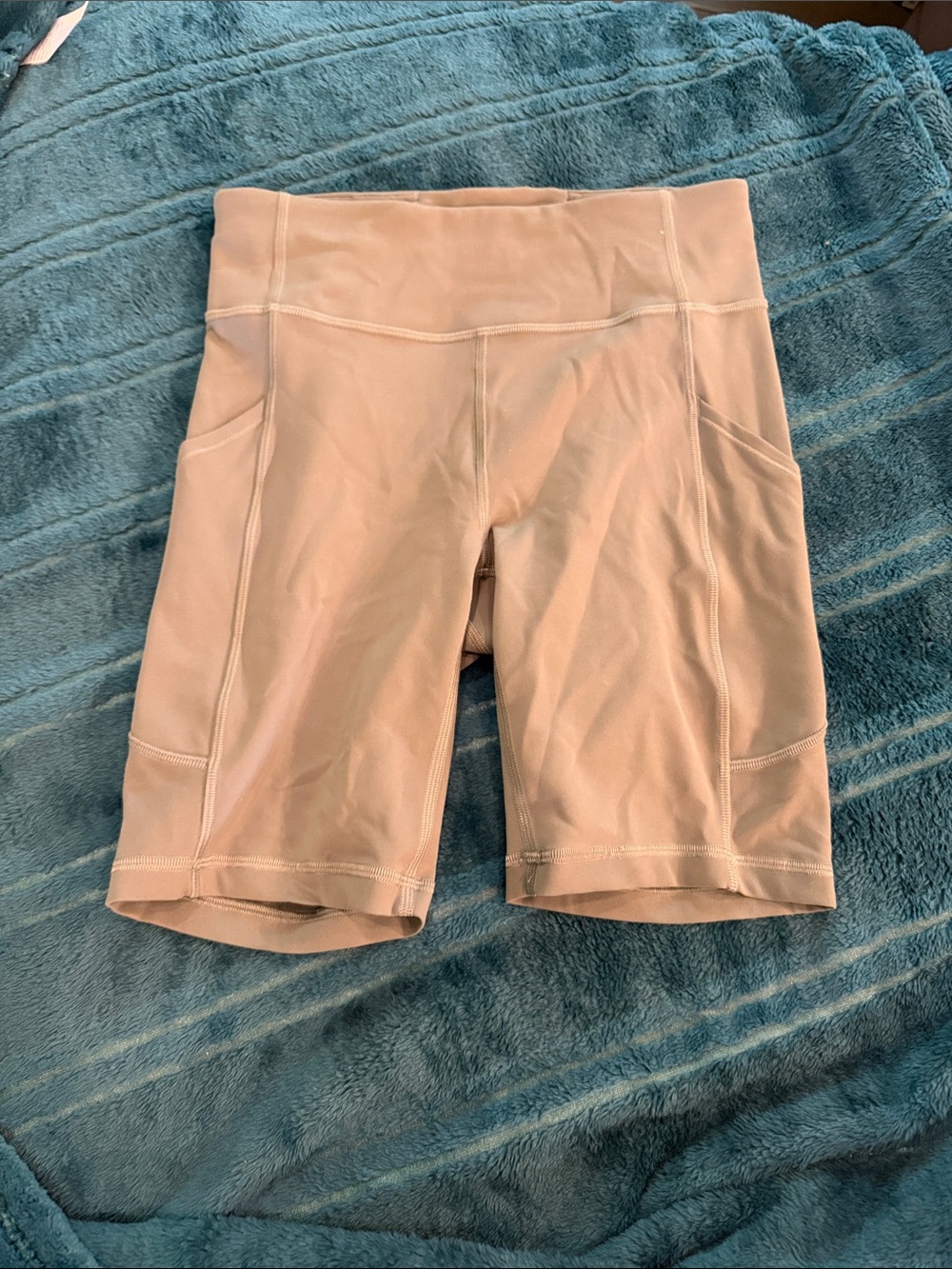 lululemon athletica olive green High-Rise Bike Shorts
